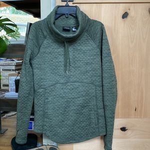 MARMOT Muted Heather Green Fitted Pullover Subtle Quilting Kangaroo Pocket Small